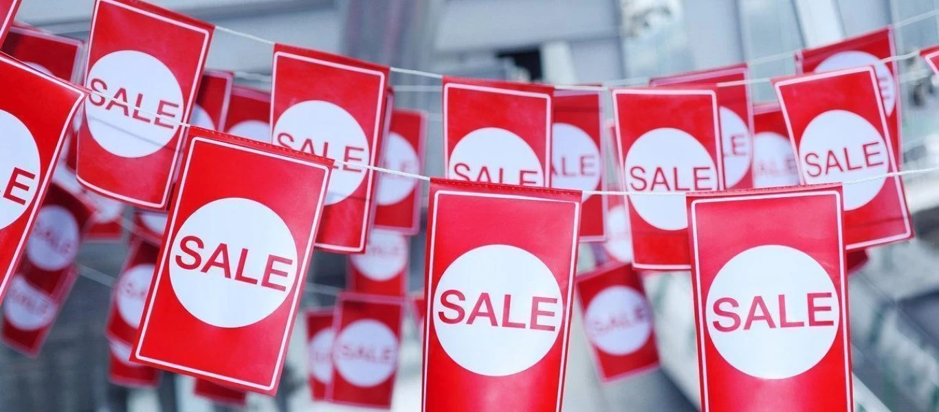 Δείτε πότε θα ξεκινήσουν οι καλοκαιρινές εκπτώσεις